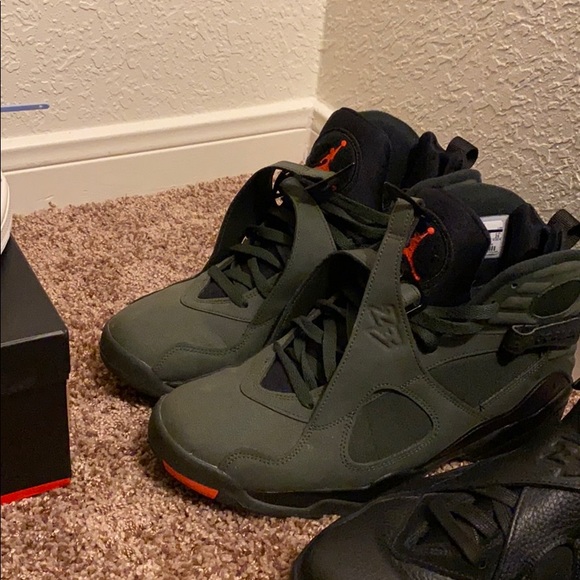 Jordan’s AJ1, AJ8, and AJ12 - Picture 6 of 11